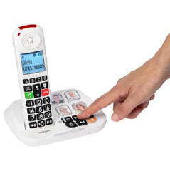 Finger dialling on the CARE900 Cordless Amplified Big Button Phone system