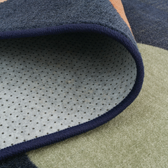 image of underside of a rug