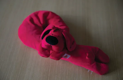 Training2s Weighted Shoulder Pad in red Patrick the Dog design flexed